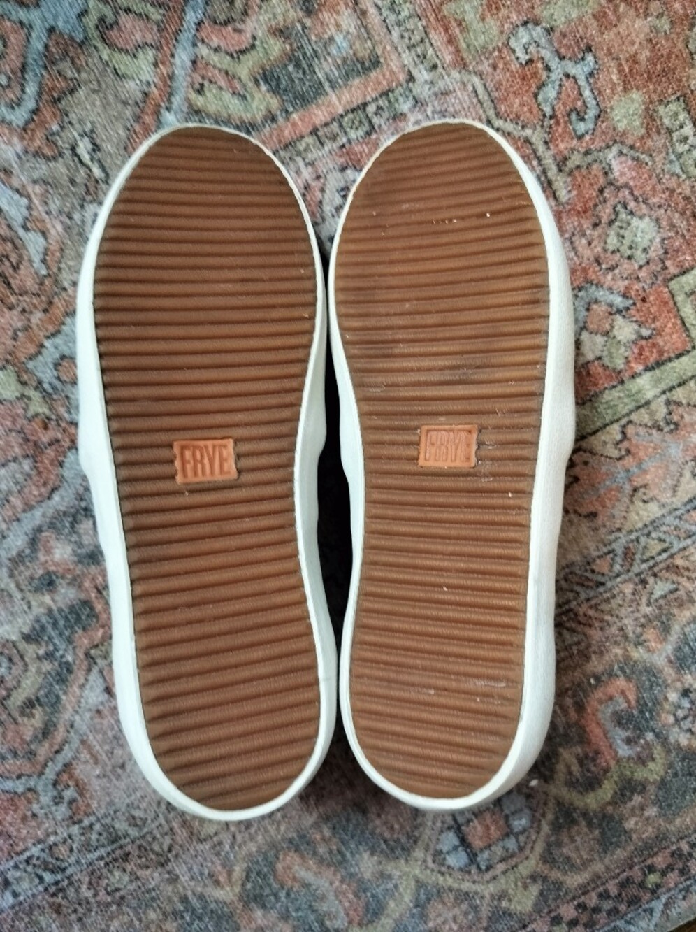 EUC Frye Black Dylan Slip On Leather Sneakers White Platform - 7.5 8 8.5 - Picture 7 of 8